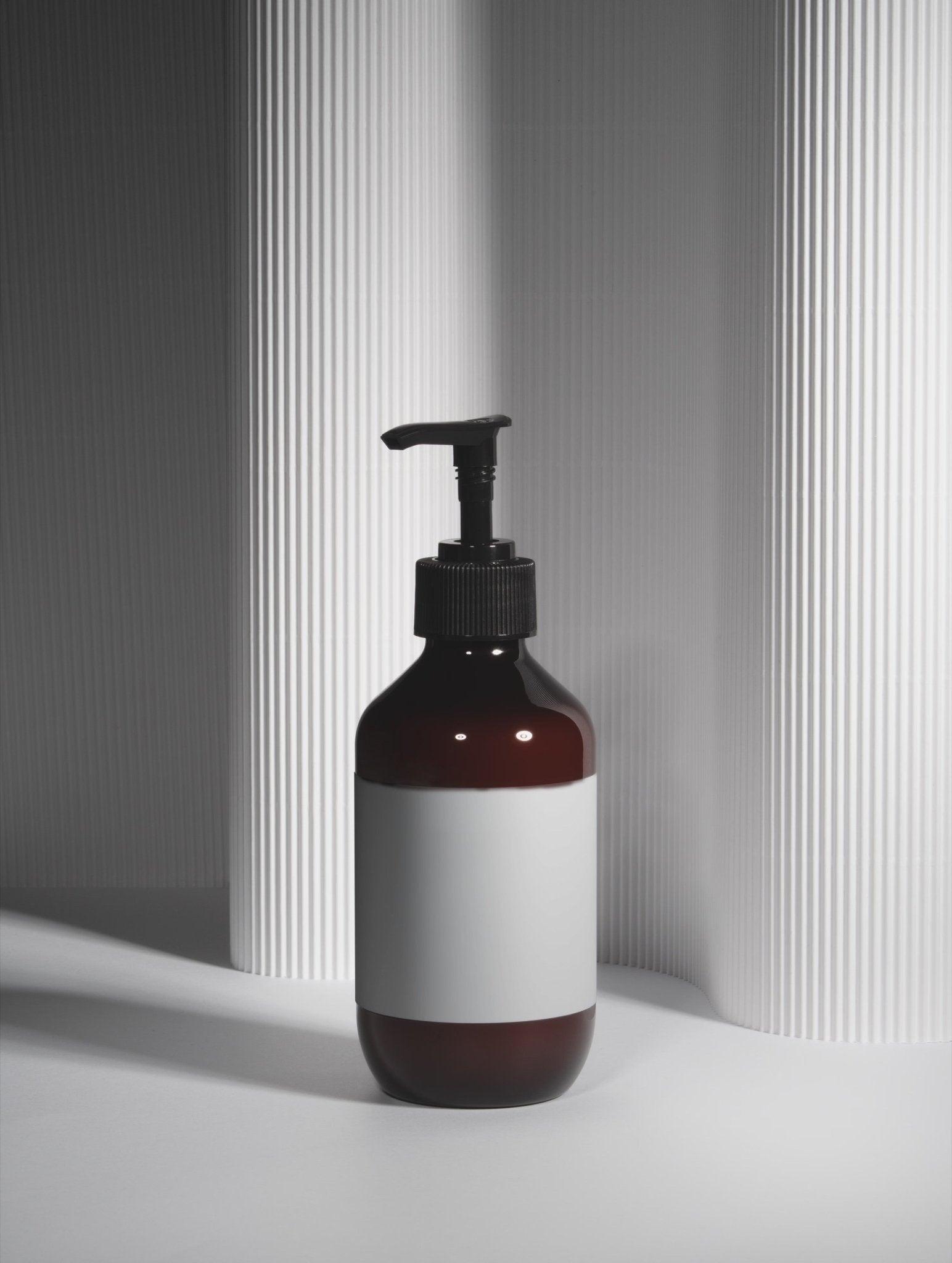 Silk Skin Body Serum, Spices & Sandalwood - Nuvia Skin Co.